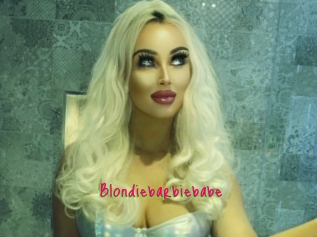 Blondiebarbiebabe