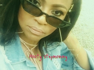 Hooty_stepmommy